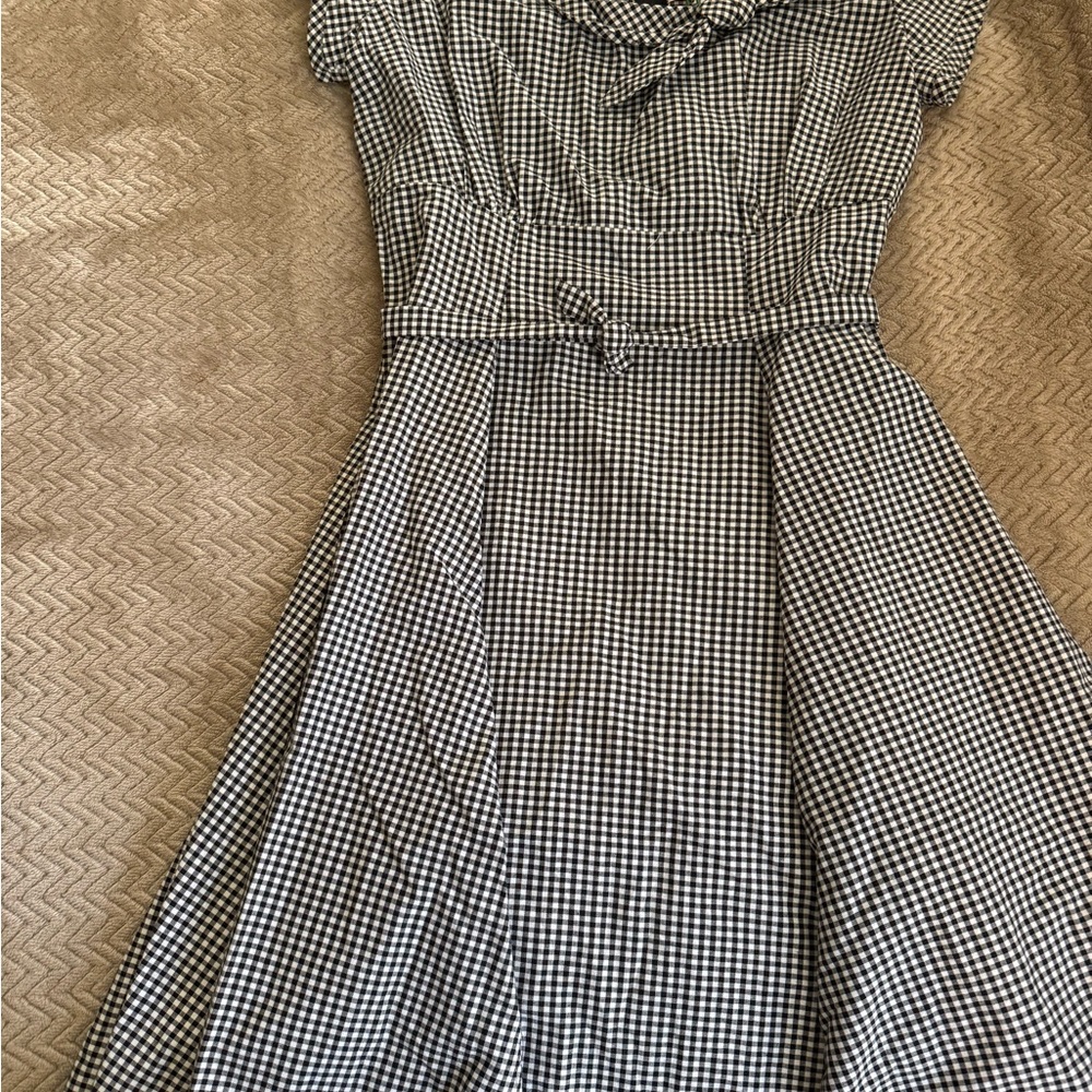Classic Black and White Checkered Dress pen up style